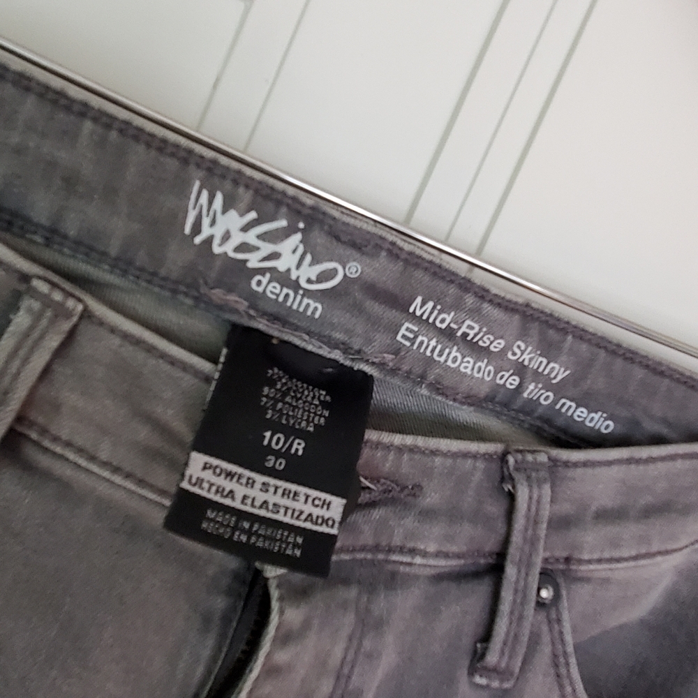 Mossimo Skinny Mid Rise Jeans - Picture 3 of 5